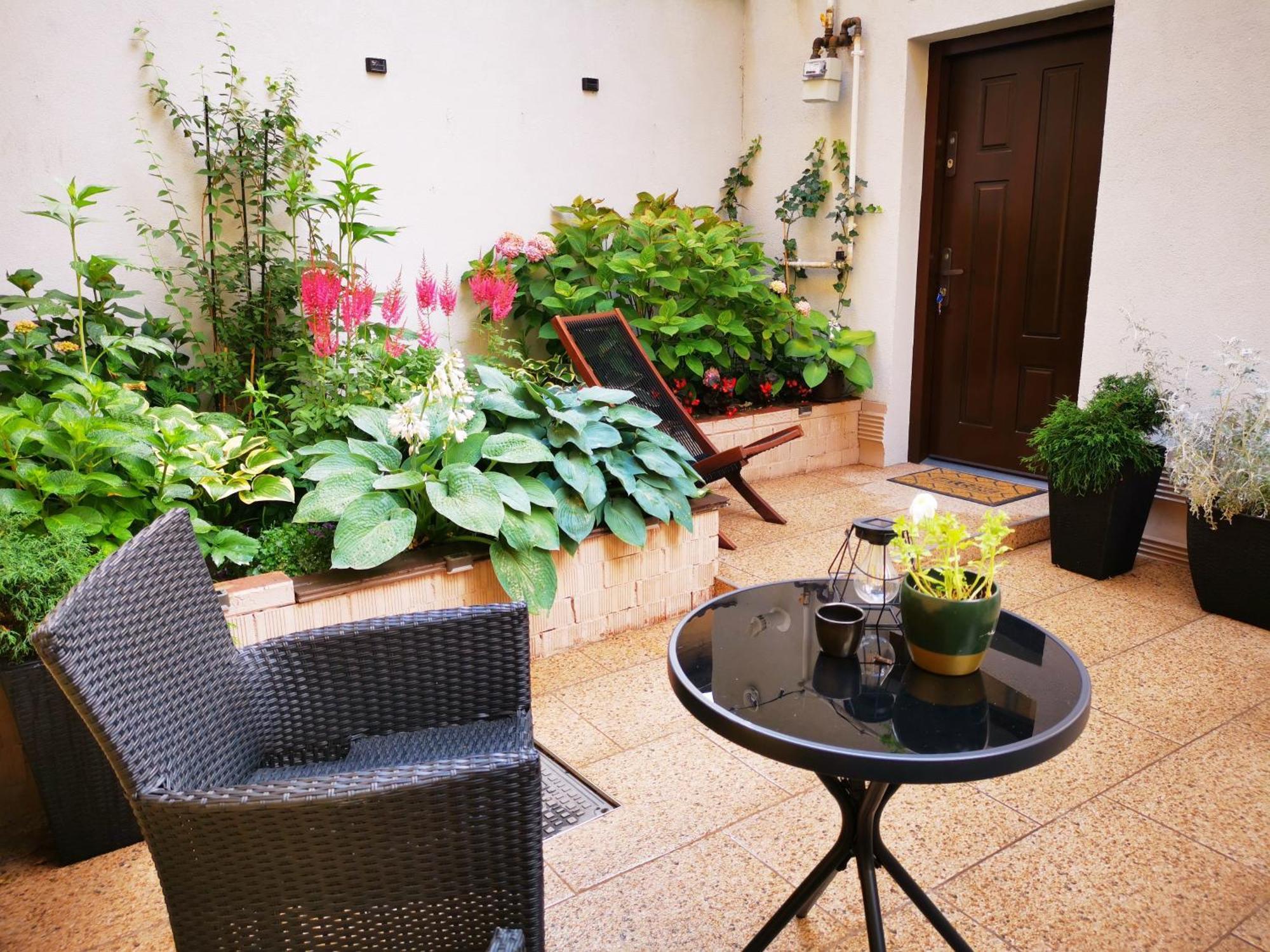 Cozy Green House Bukares Bagian luar foto